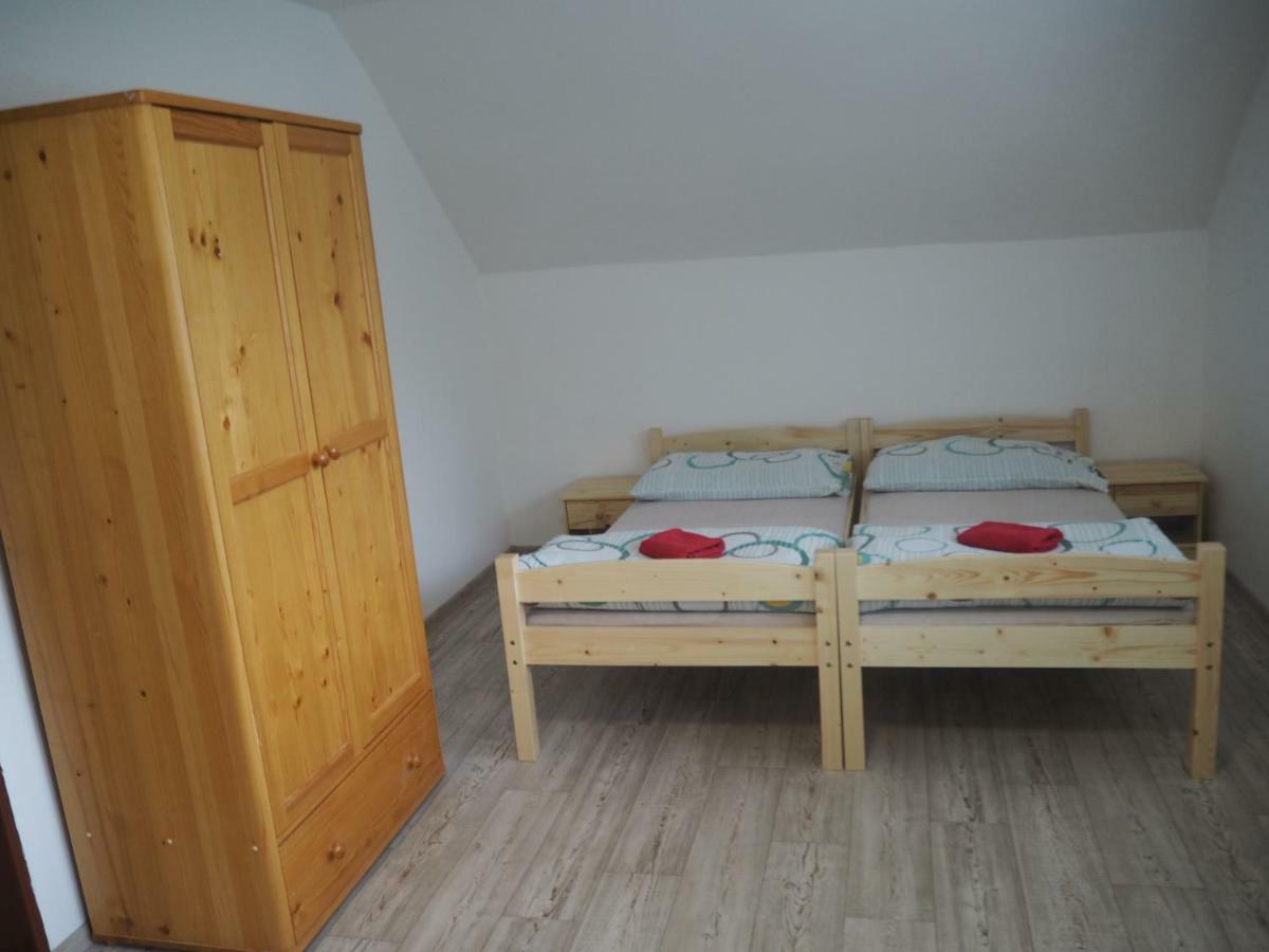 Economy Apartments Ceske Svycarsko Hřensko Exterior foto