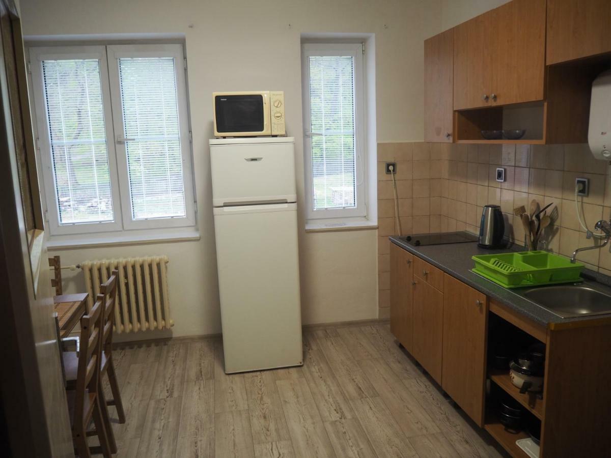 Economy Apartments Ceske Svycarsko Hřensko Exterior foto